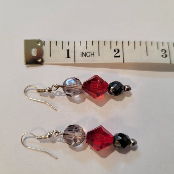 Red Earrings Lightweight Dangle Drop Sparkly Red Black Clear, Elegant - Picture 6 of 6